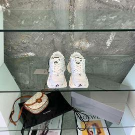 Picture of Balenciaga Shoes Women _SKUfw105928716fw